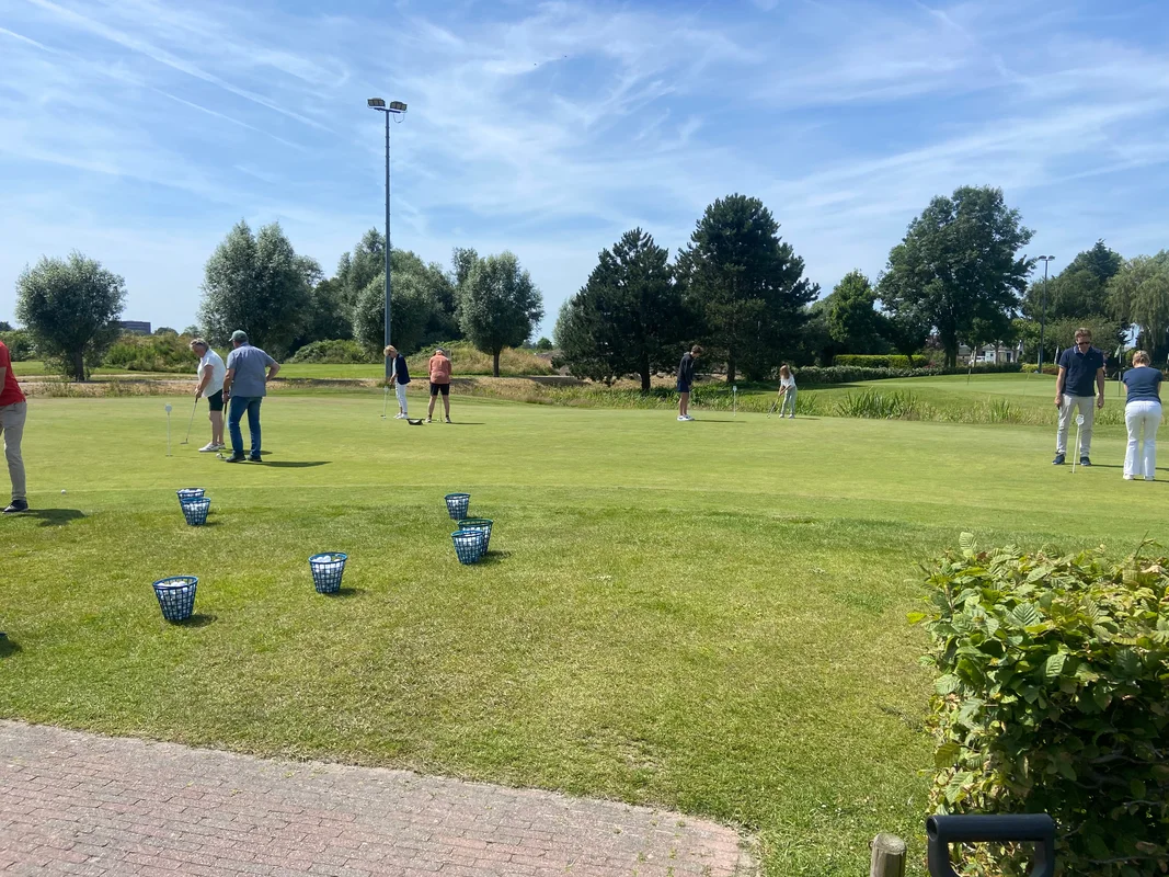 Golfclinic voor Bewoners van Wickevoort: Een Dag van Landschap en Buitenleven
